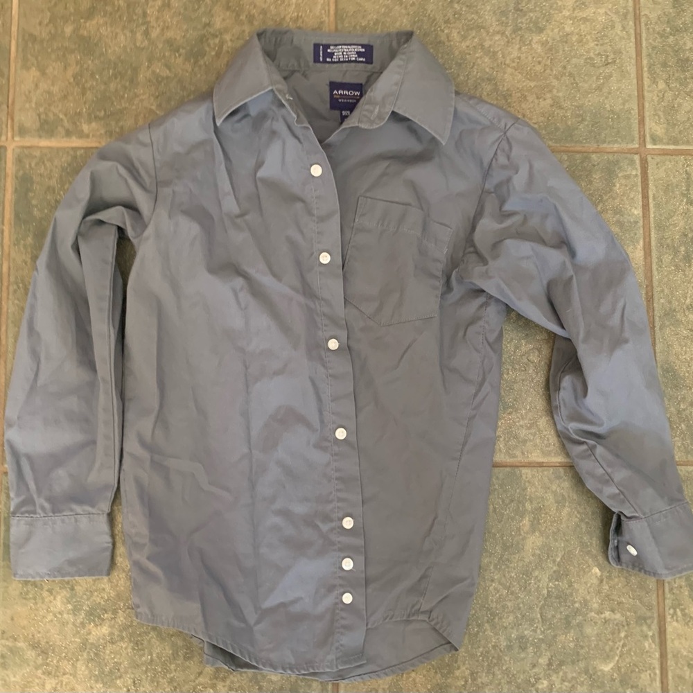 🎀3/$25🎀 Arrow gray dress shirt, size 10.  EUC.